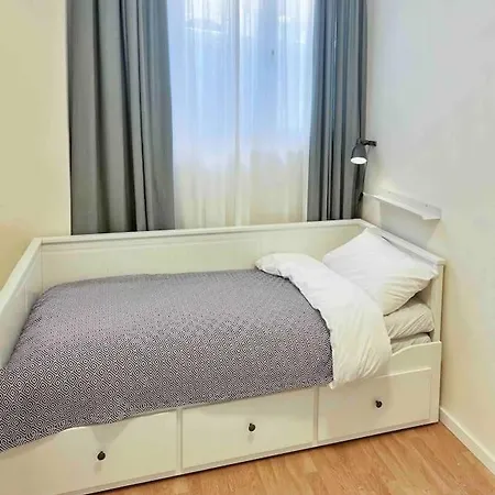 Flat In Thissio Apartment