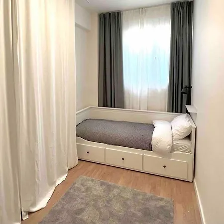 Flat In Thissio Athens