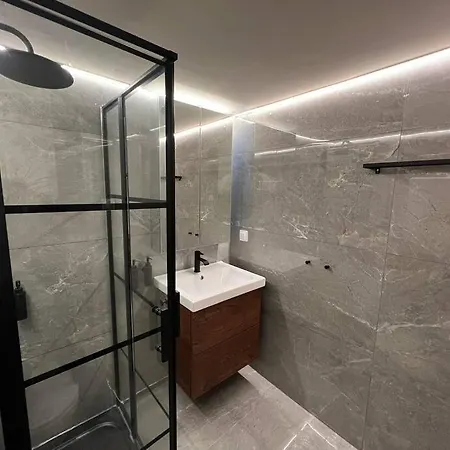 Apartment Flat In Thissio Athens